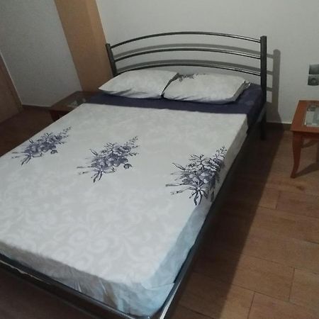 Cozy Apartment In เทสซาโลนิกิ ภายนอก รูปภาพ